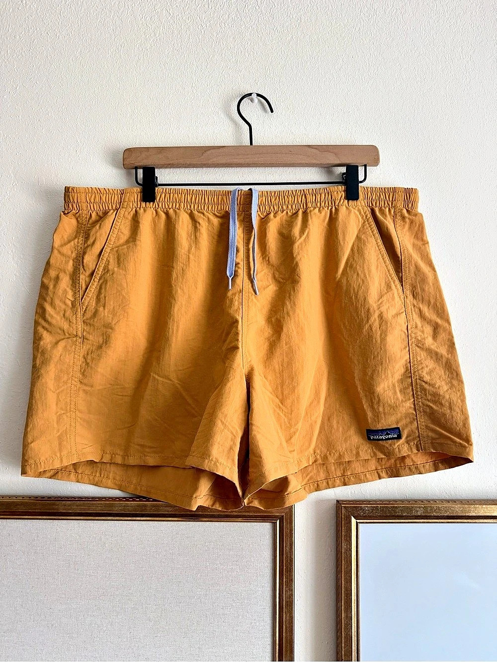 Patagonia Baggies Shorts yellow size XL